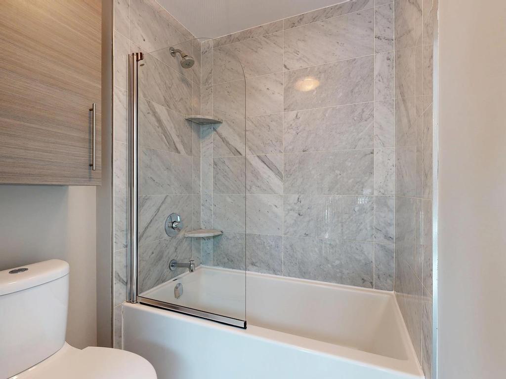 












323 5662 Roberts Street

,
Halifax,




NS
B3K 0E3

