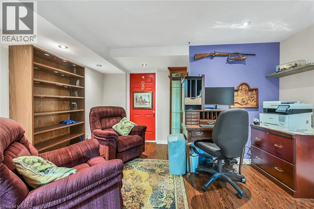 












20 KITTY MURRAY Lane Unit# 29

,
Ancaster,




Ontario
L9K1L7

