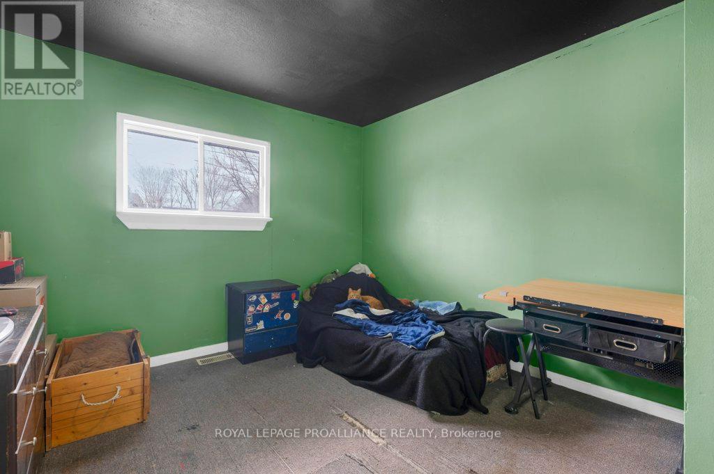 












27 THURLOW QUEEN STREET

,
Belleville (Thurlow Ward),




Ontario
K0K2V0

