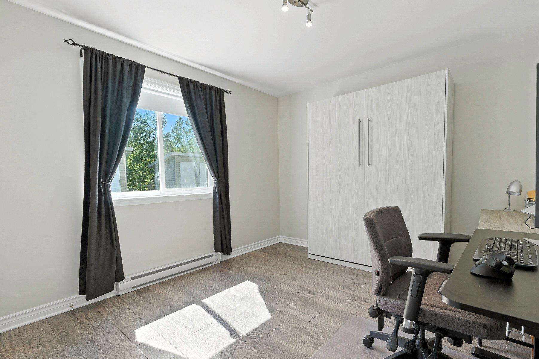 









9790


Rue Henri-Piché

,
Mirabel,




QC
J7N0N5

