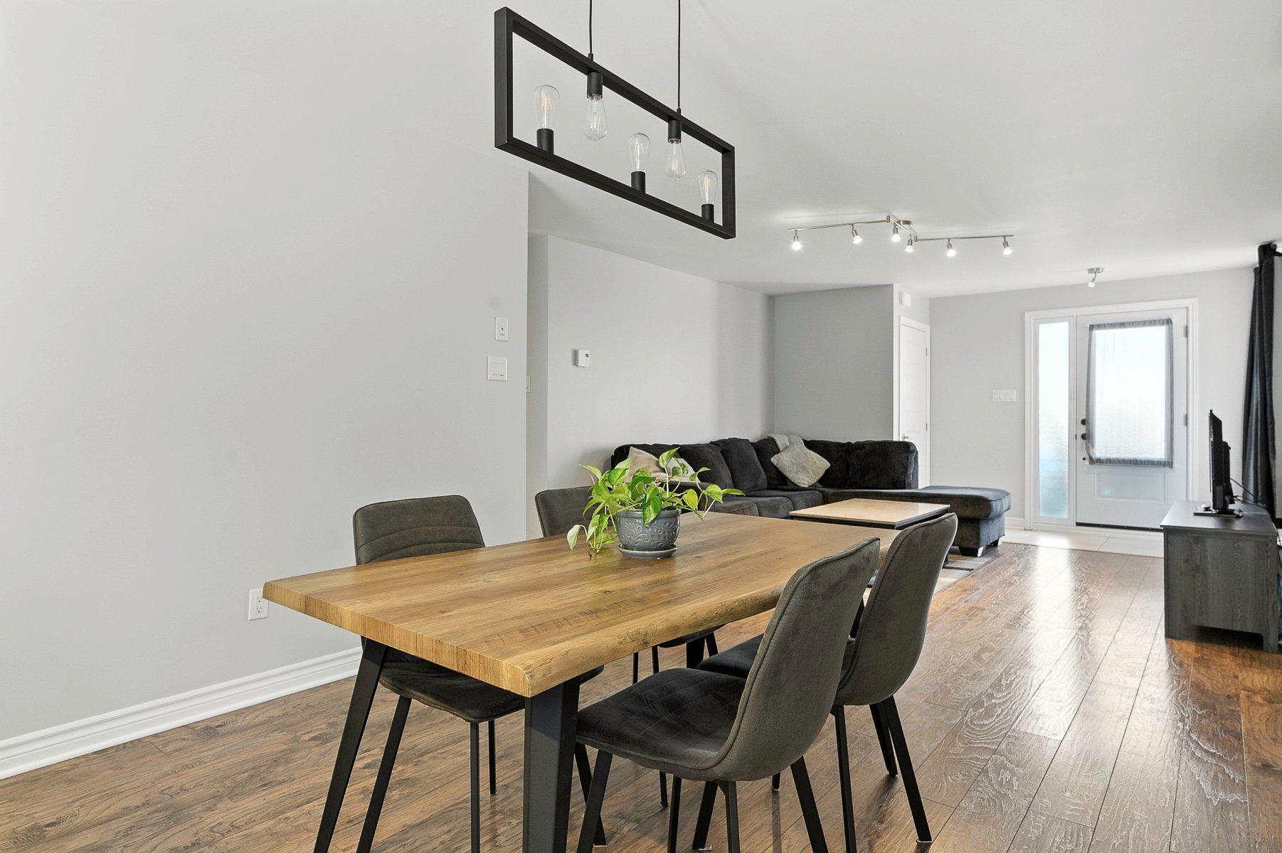 









9790


Rue Henri-Piché

,
Mirabel,




QC
J7N0N5

