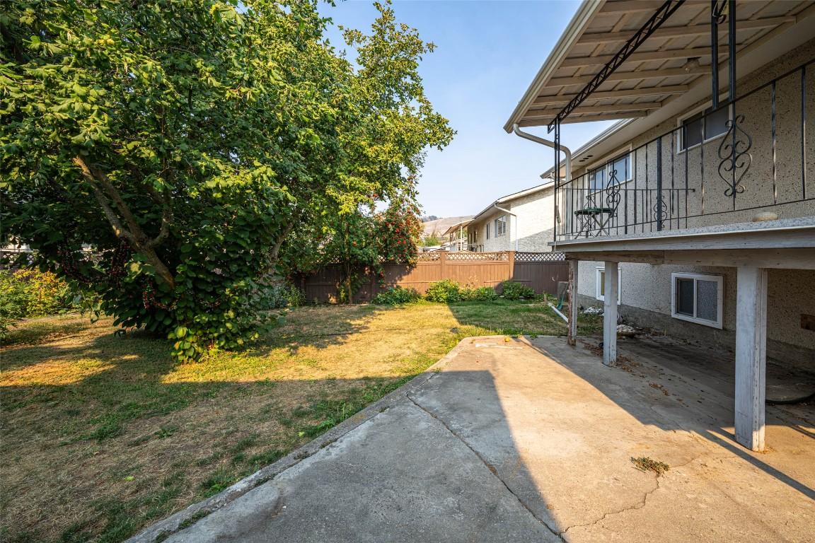 









4402


16

Avenue,
Vernon,




BC
V1T 6P4

