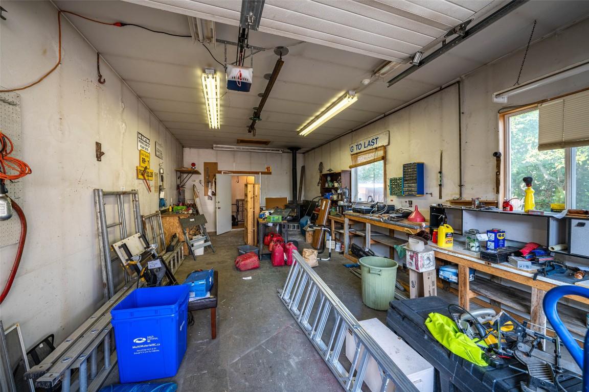 









4402


16

Avenue,
Vernon,




BC
V1T 6P4

