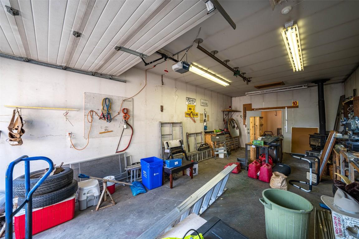 









4402


16

Avenue,
Vernon,




BC
V1T 6P4


