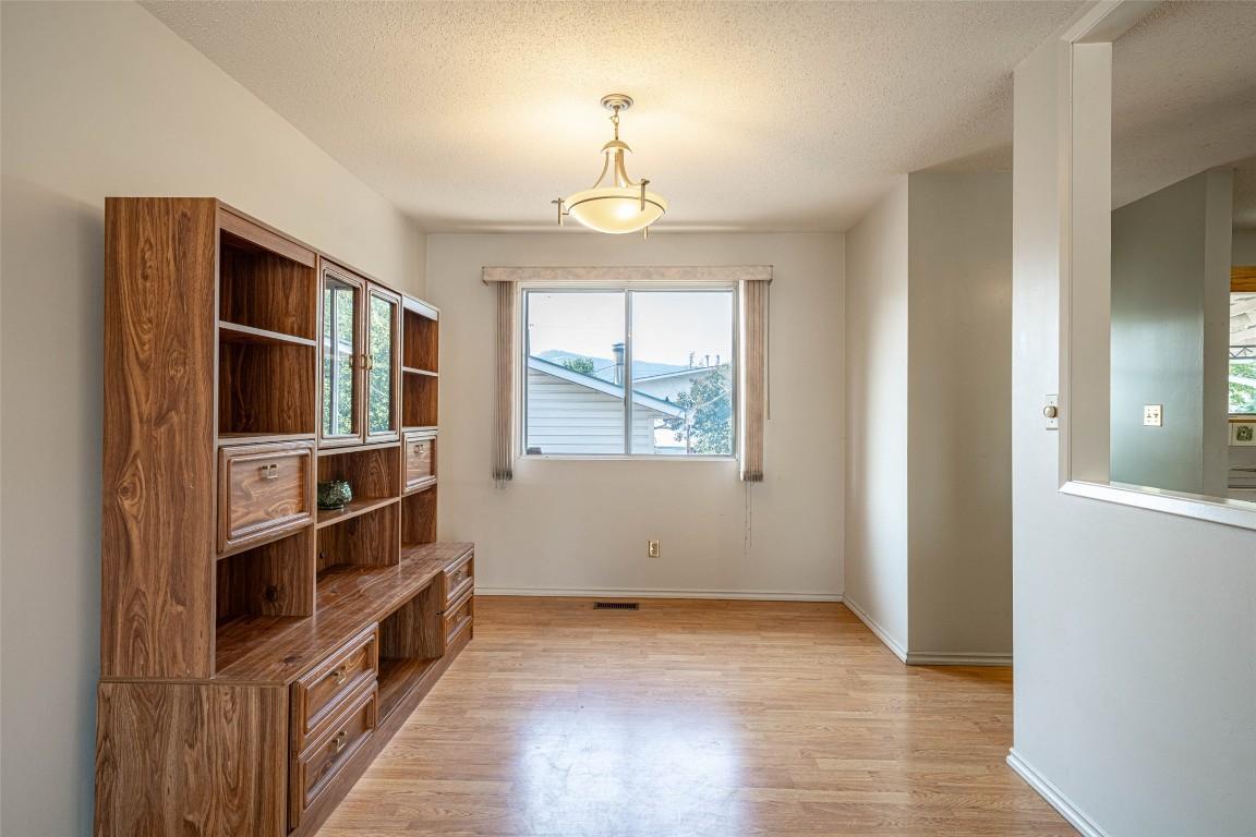 









4402


16

Avenue,
Vernon,




BC
V1T 6P4

