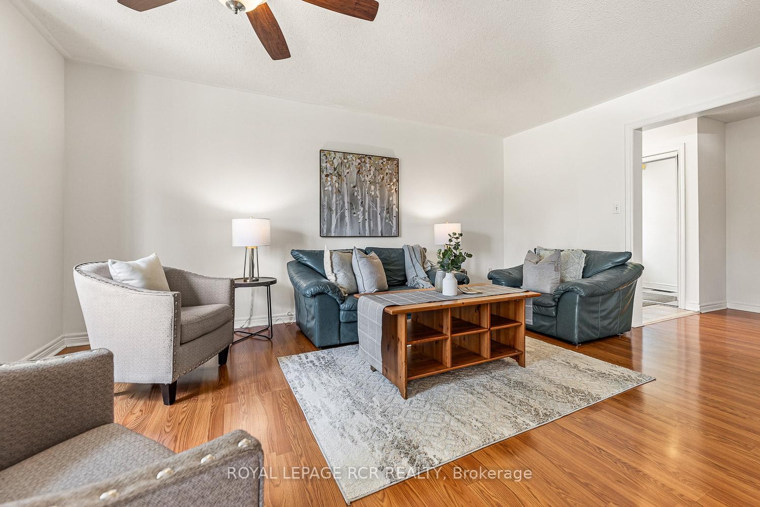 









198


Pressed Brick

Drive,
Brampton,




ON
L6V 4K7

