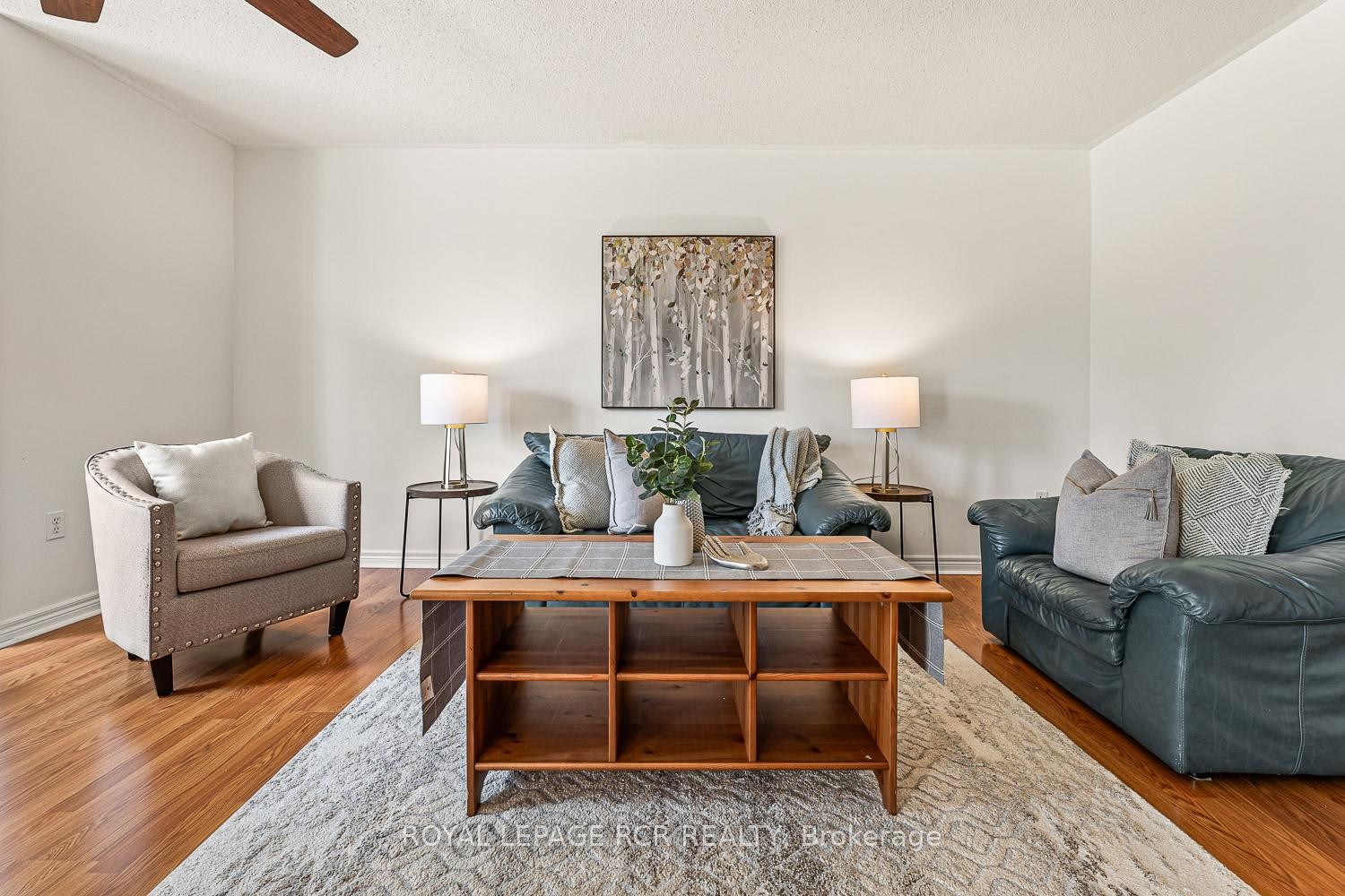 









198


Pressed Brick

Drive,
Brampton,




ON
L6V 4K7

