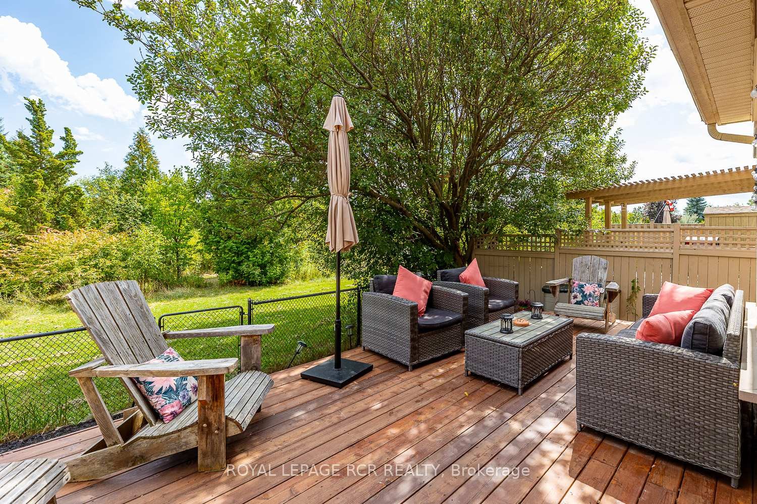 









198


Pressed Brick

Drive,
Brampton,




ON
L6V 4K7

