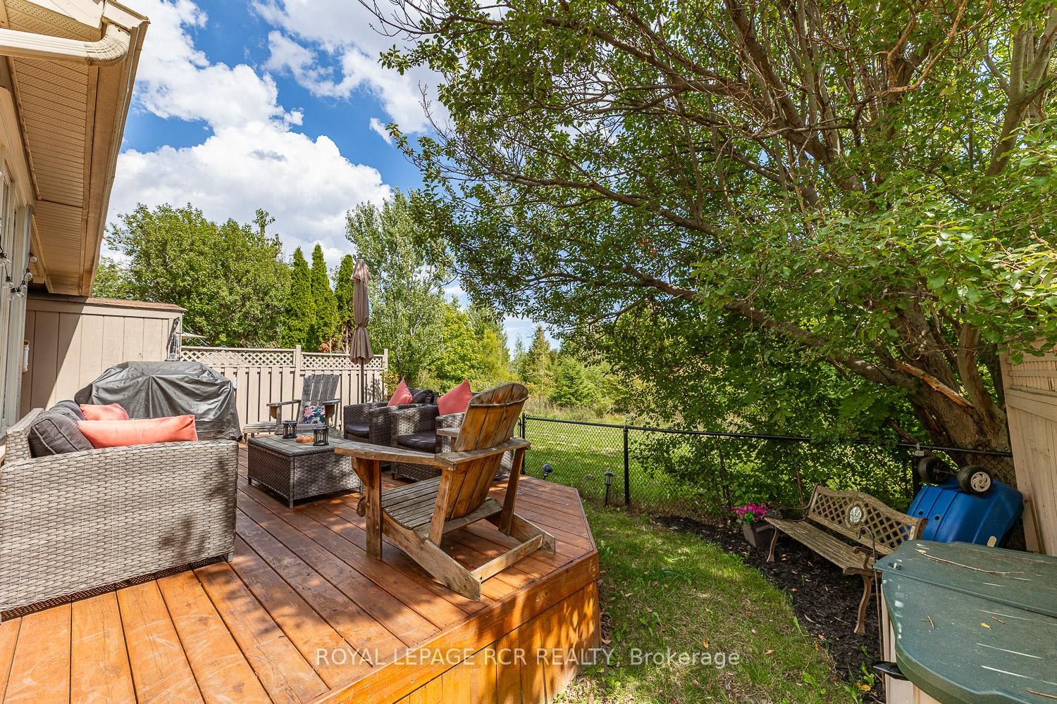 









198


Pressed Brick

Drive,
Brampton,




ON
L6V 4K7

