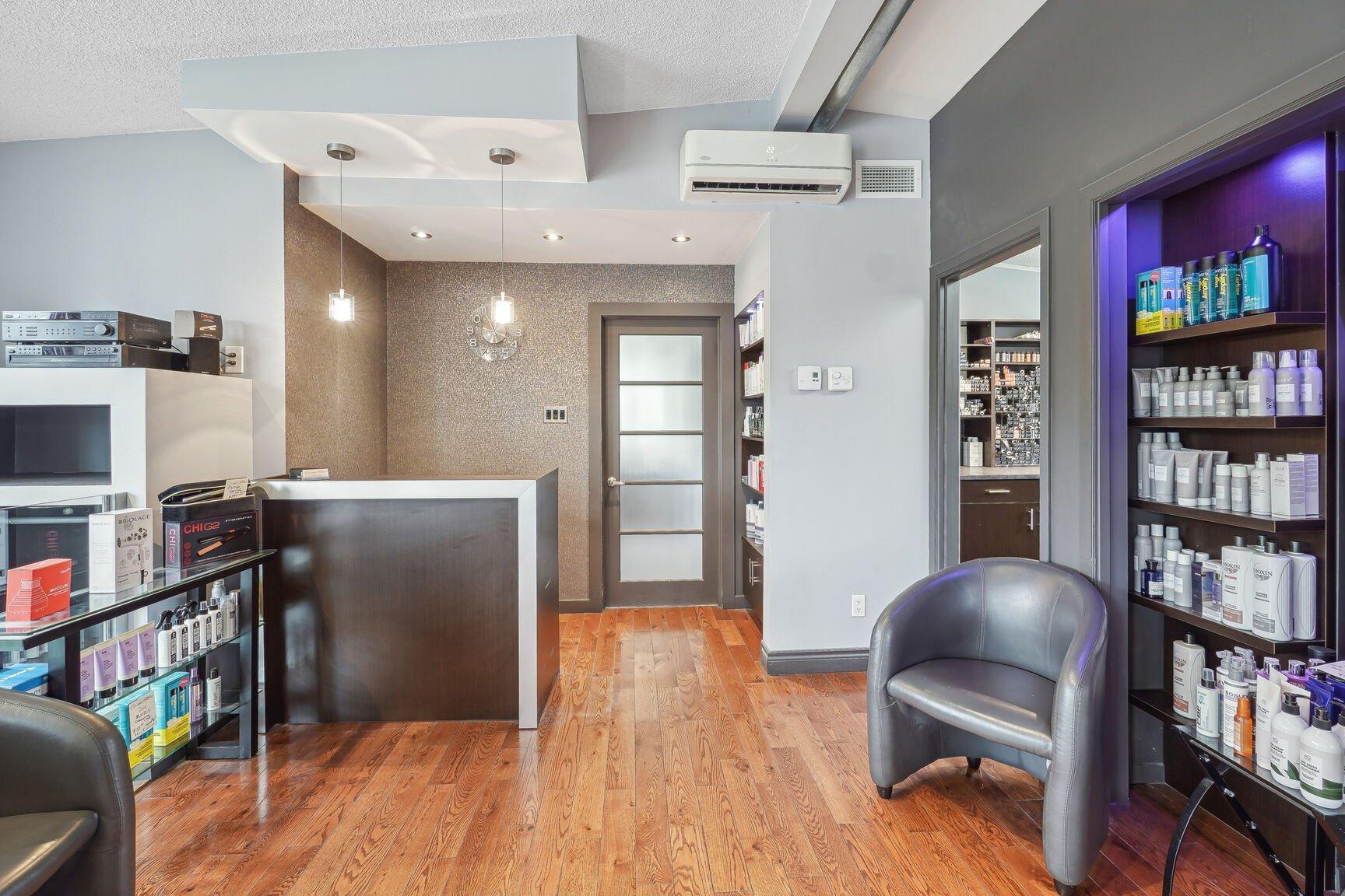 









5050


Boul. Henri-Bourassa E.

,
Montréal (Montréal-Nord),




QC
H1G2R9

