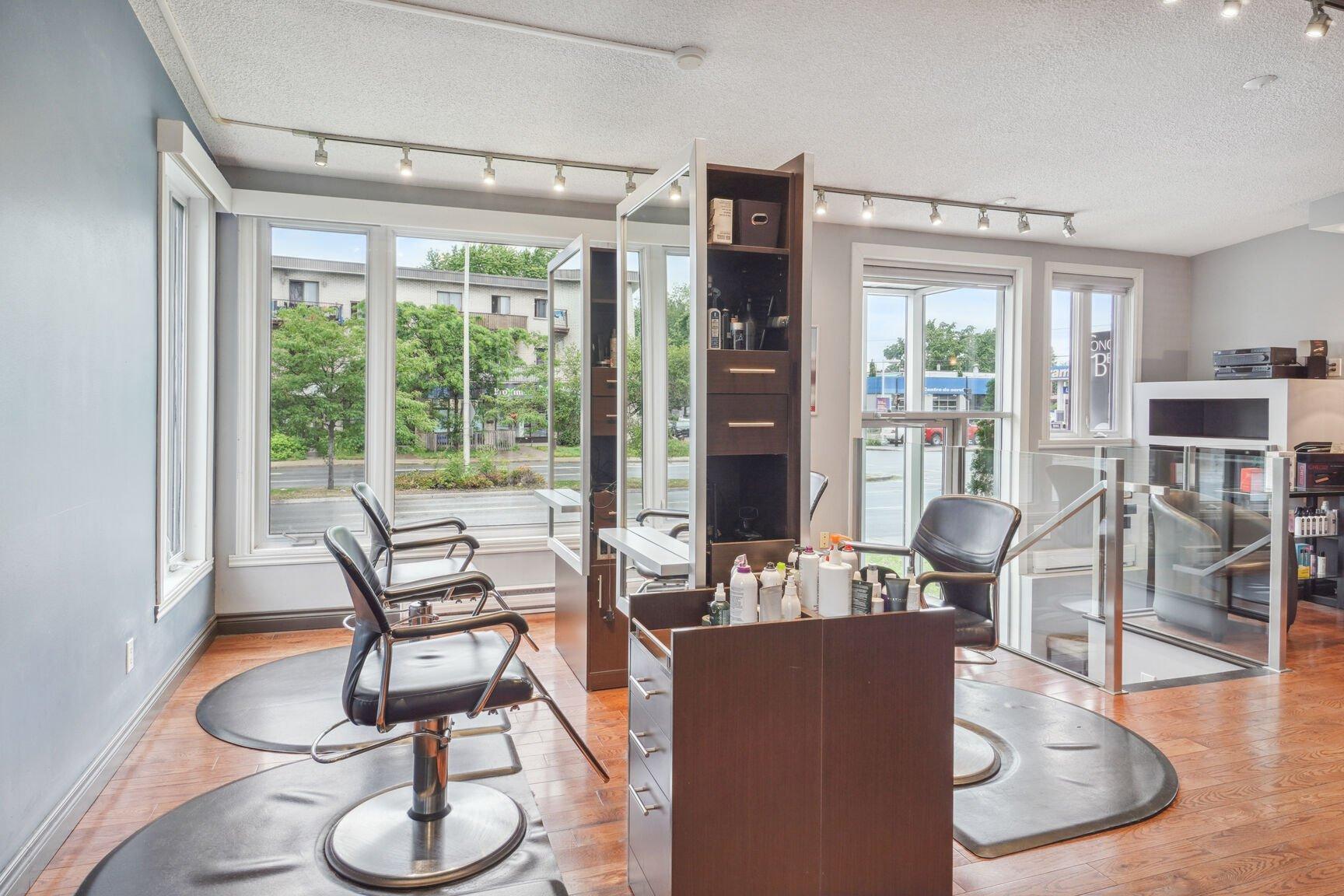 









5050


Boul. Henri-Bourassa E.

,
Montréal (Montréal-Nord),




QC
H1G2R9

