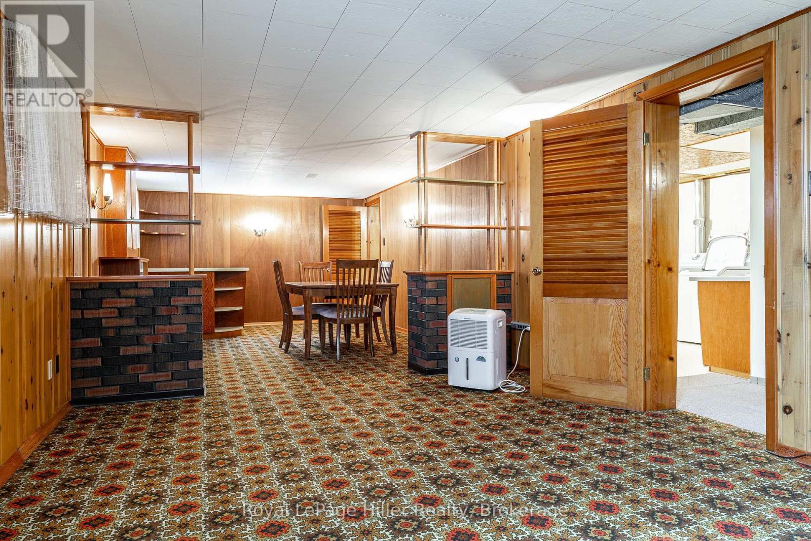 












56 GORDON STREET

,
Stratford,




Ontario
N5A4W3

