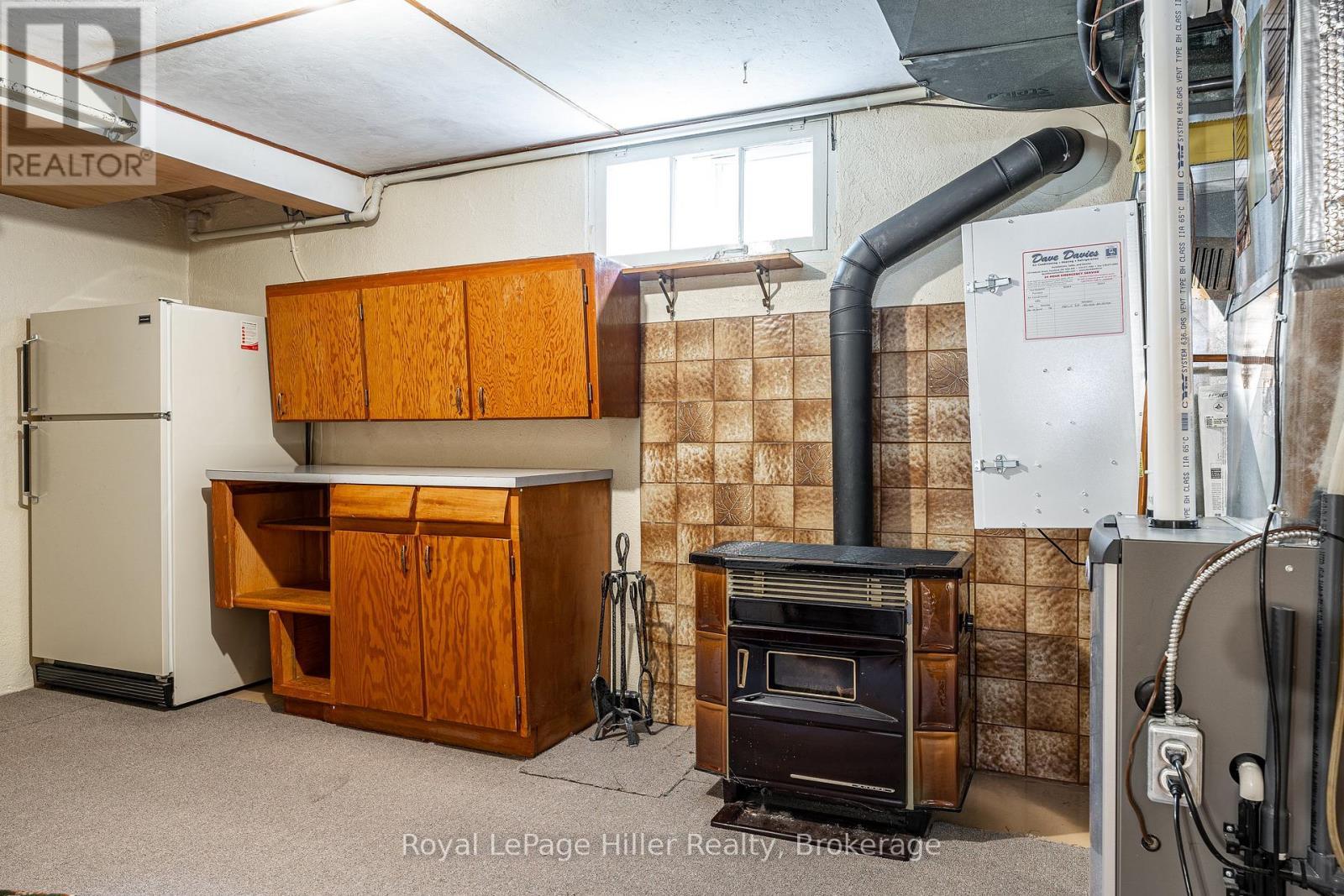 












56 GORDON STREET

,
Stratford,




Ontario
N5A4W3

