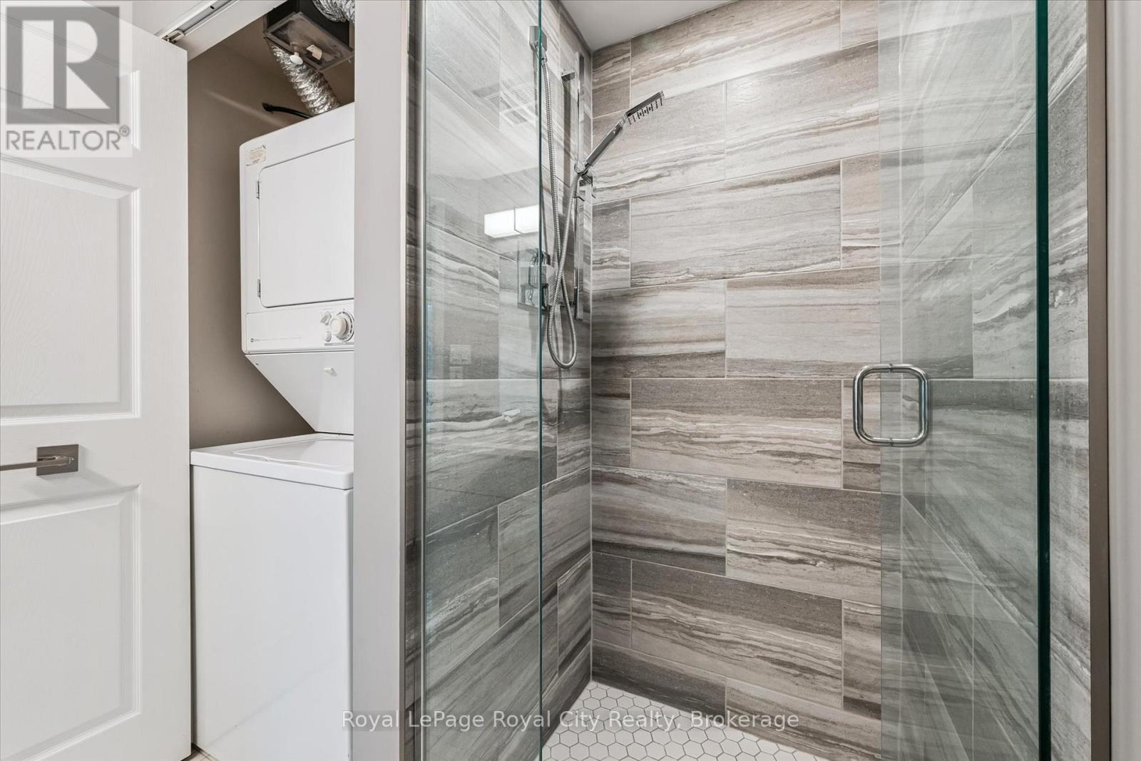 












403 - 105 BAGOT STREET

,
Guelph (Junction/Onward Willow),




Ontario
N1H8H4

