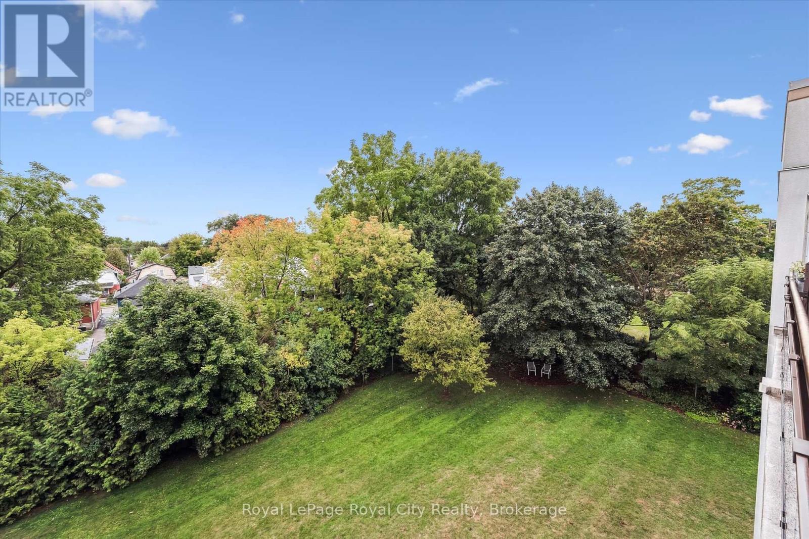 












403 - 105 BAGOT STREET

,
Guelph (Junction/Onward Willow),




Ontario
N1H8H4

