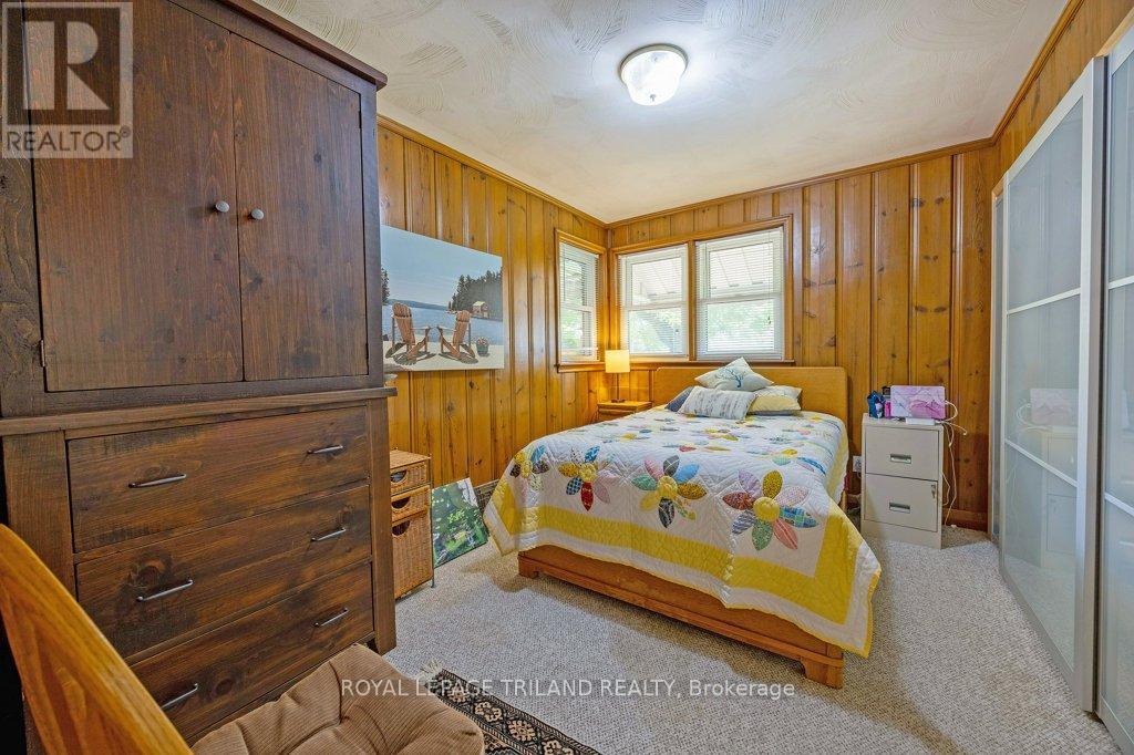 












236 SUNSET DRIVE

,
St. Thomas,




Ontario
N5R3C3

