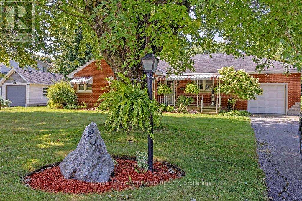 












236 SUNSET DRIVE

,
St. Thomas,




Ontario
N5R3C3

