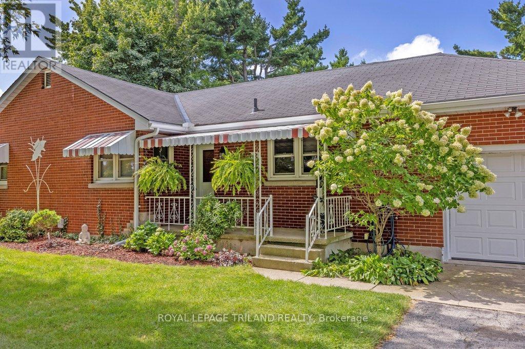 












236 SUNSET DRIVE

,
St. Thomas,




Ontario
N5R3C3

