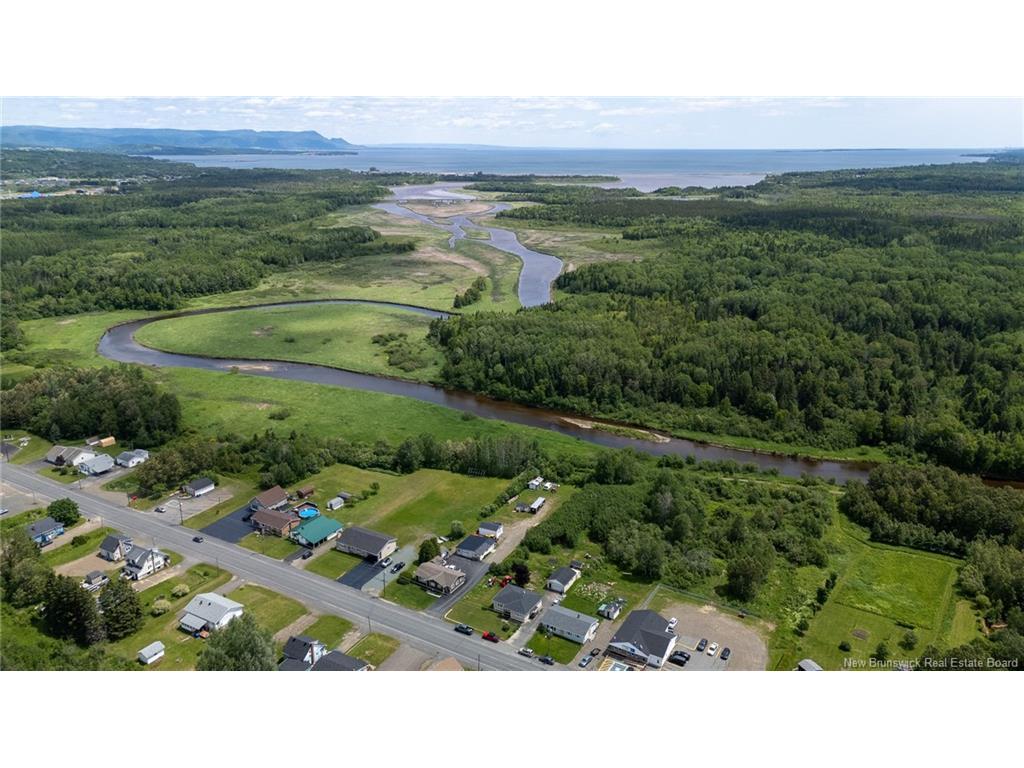 









231


Principale

ST,
Eel River Crossing,




NB
E8E 1S4

