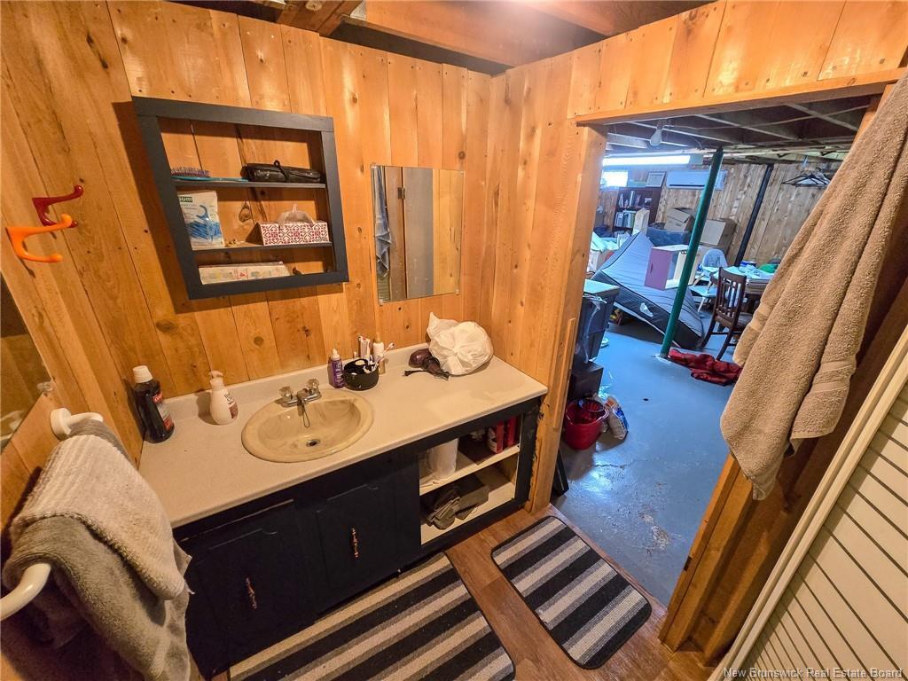 









231


Principale

ST,
Eel River Crossing,




NB
E8E 1S4

