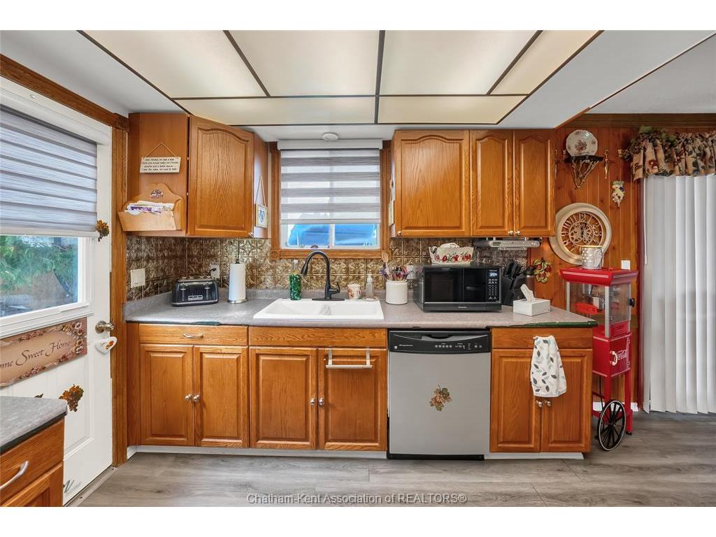 









4027


Tecumseh

Line,
Tilbury,




ON
N0P 2L0

