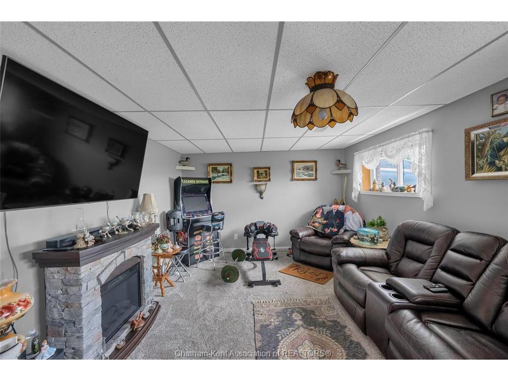 









4027


Tecumseh

Line,
Tilbury,




ON
N0P 2L0

