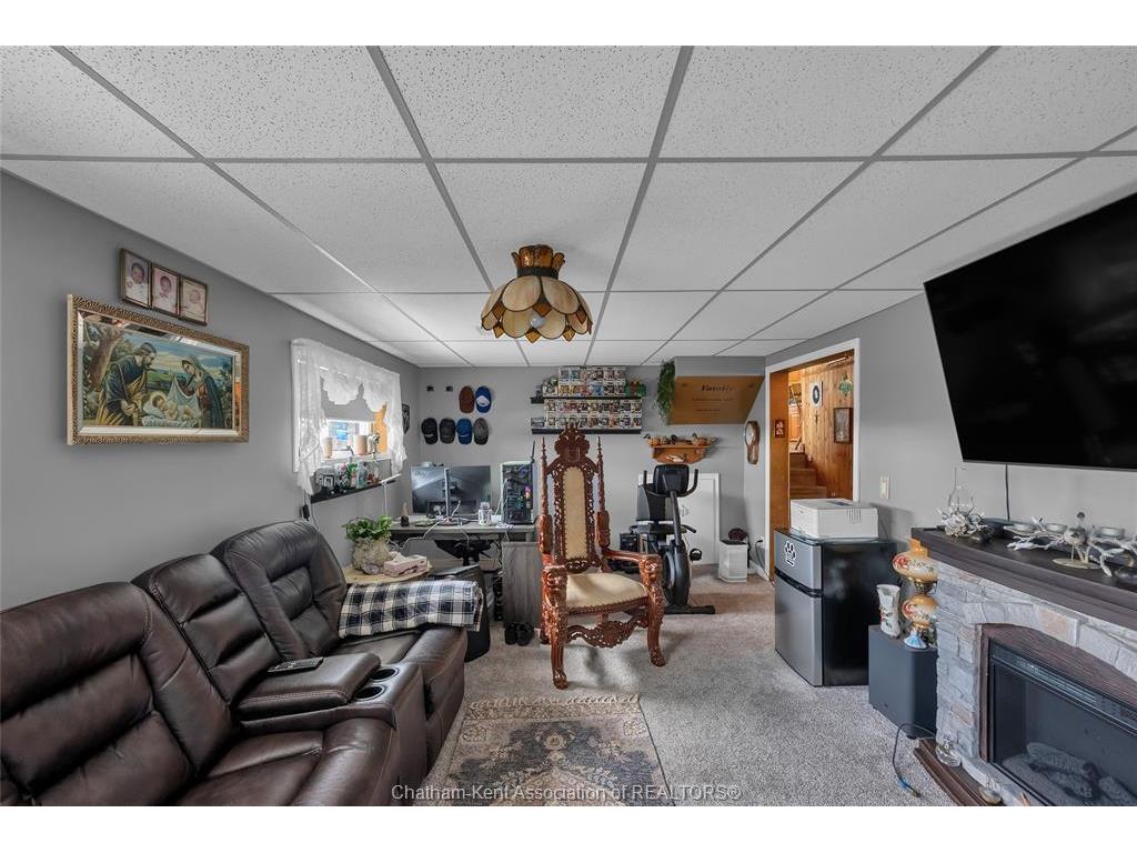 









4027


Tecumseh

Line,
Tilbury,




ON
N0P 2L0

