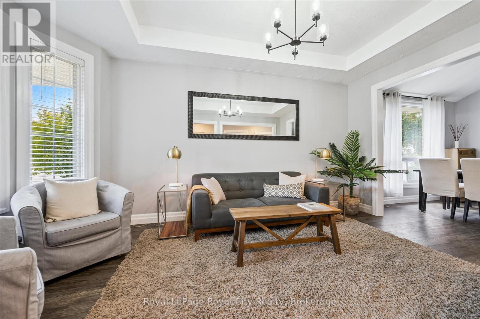 












255 DEERPATH DRIVE

,
Guelph (Willow West/Sugarbush/West Acres),




Ontario
N1K1T8

