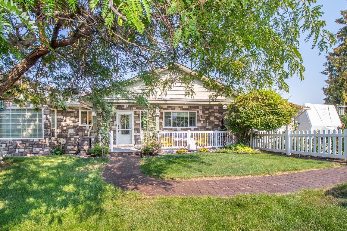 









3723


Salloum

Road,
West Kelowna,




BC
V4T 1E4

