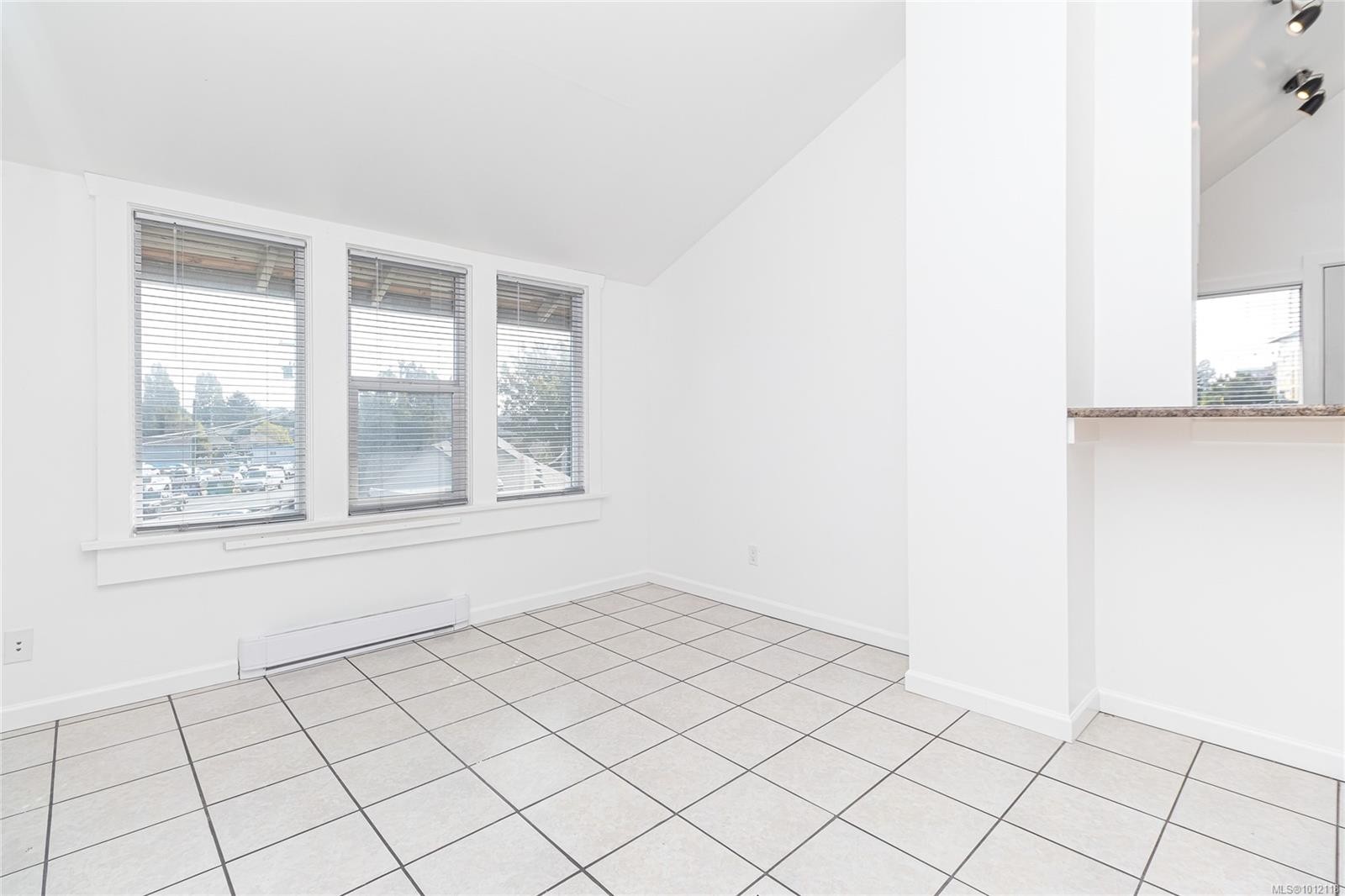 









841


Viewfield

Rd,
Esquimalt,




BC
V9A 4V2

