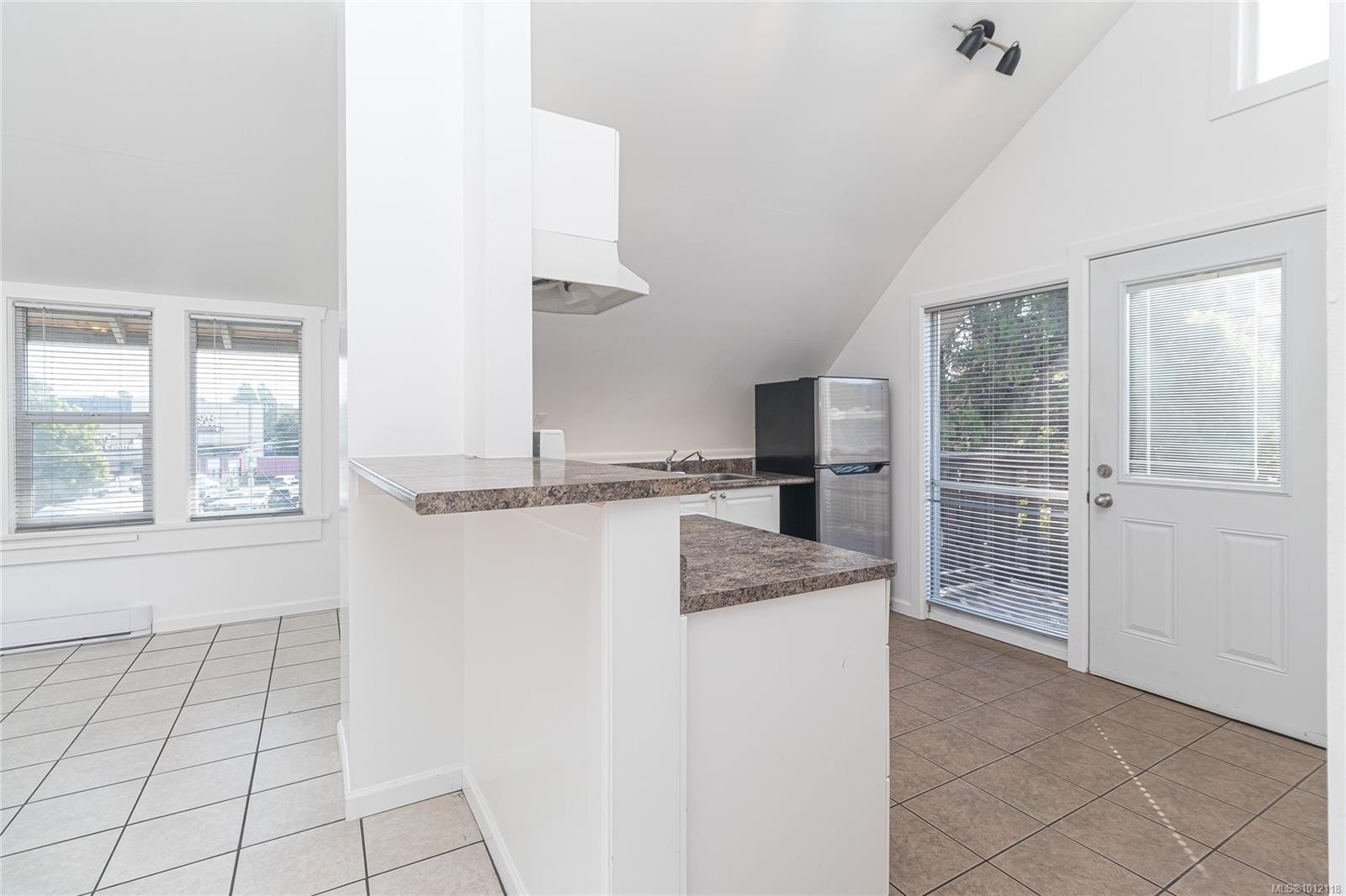 









841


Viewfield

Rd,
Esquimalt,




BC
V9A 4V2

