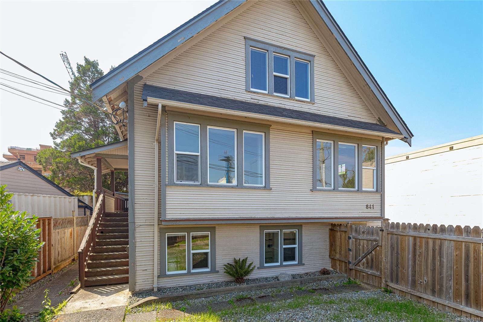 









841


Viewfield

Rd,
Esquimalt,




BC
V9A 4V2

