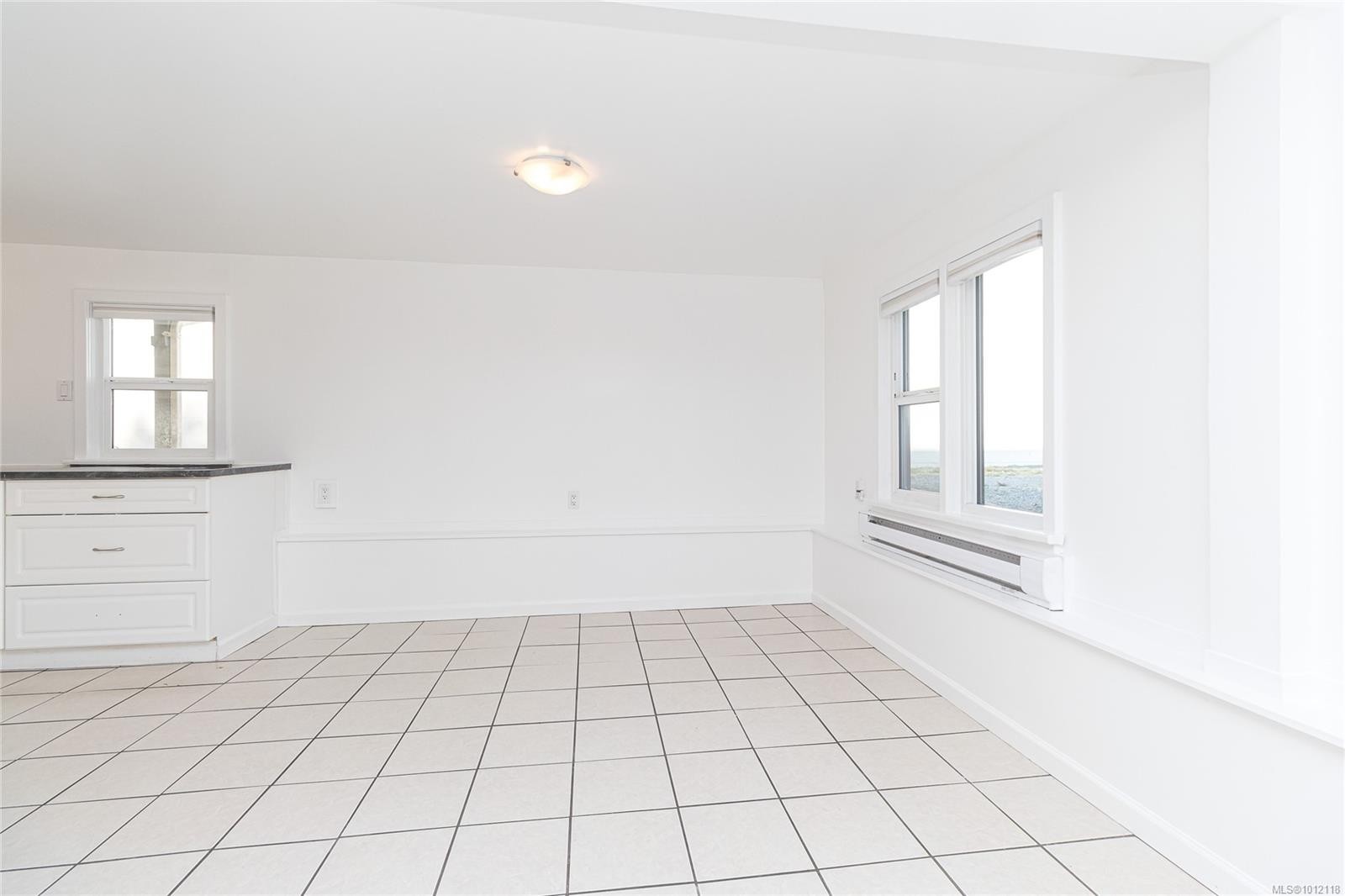 









841


Viewfield

Rd,
Esquimalt,




BC
V9A 4V2

