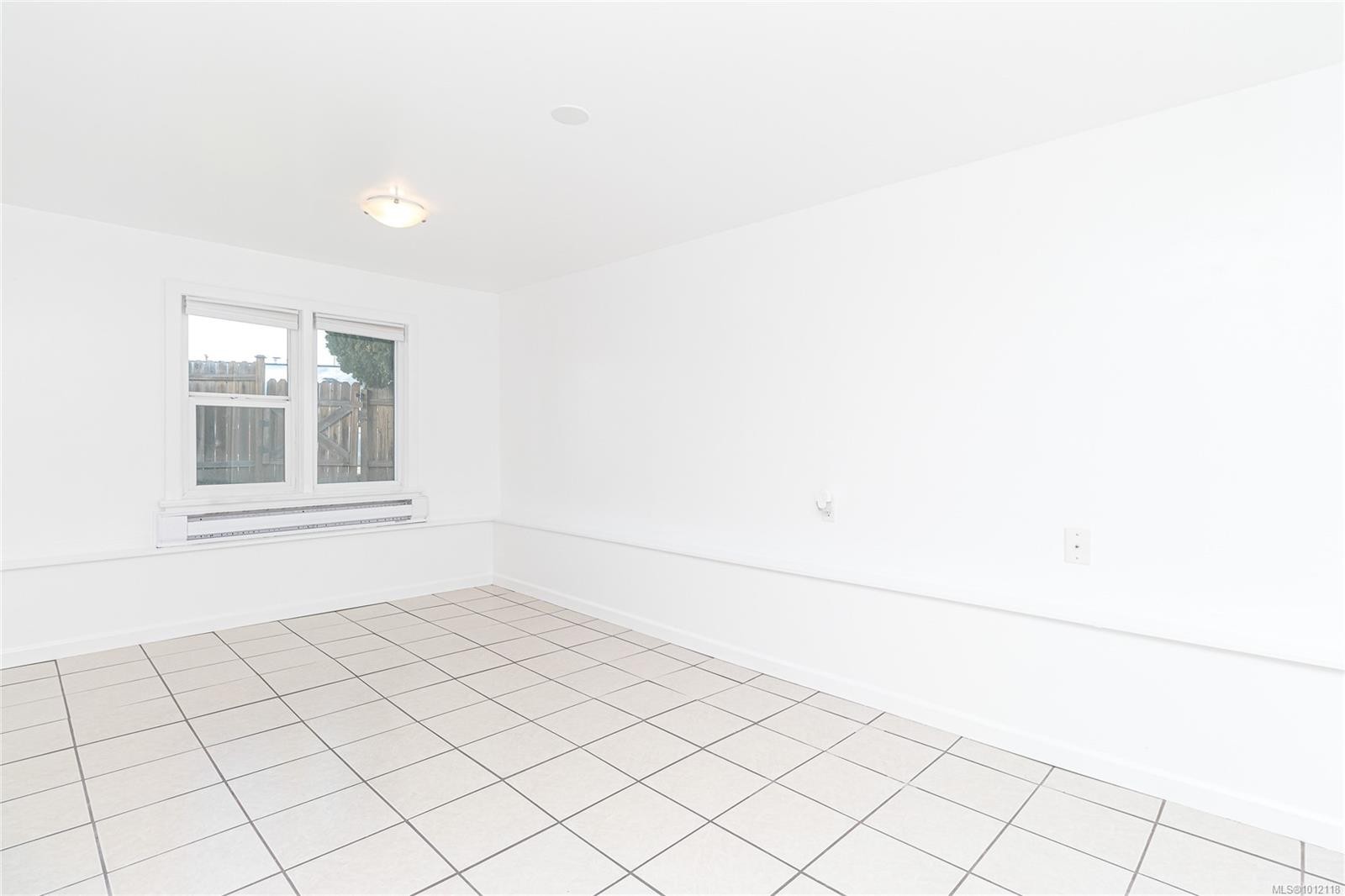 









841


Viewfield

Rd,
Esquimalt,




BC
V9A 4V2

