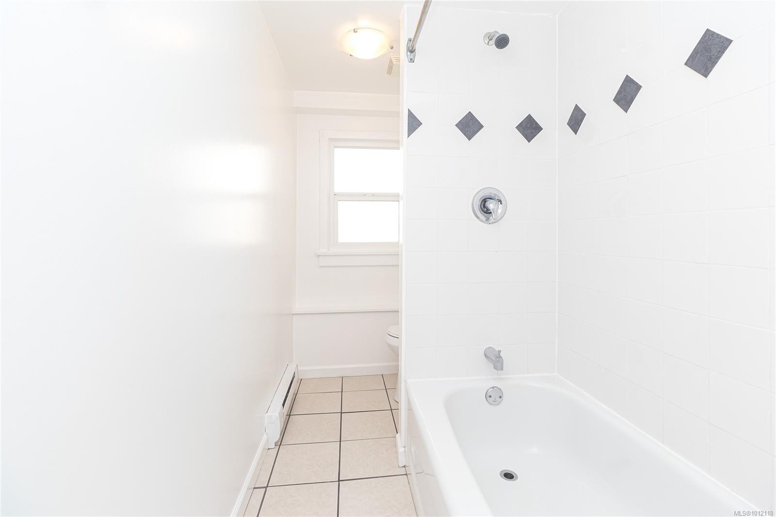 









841


Viewfield

Rd,
Esquimalt,




BC
V9A 4V2

