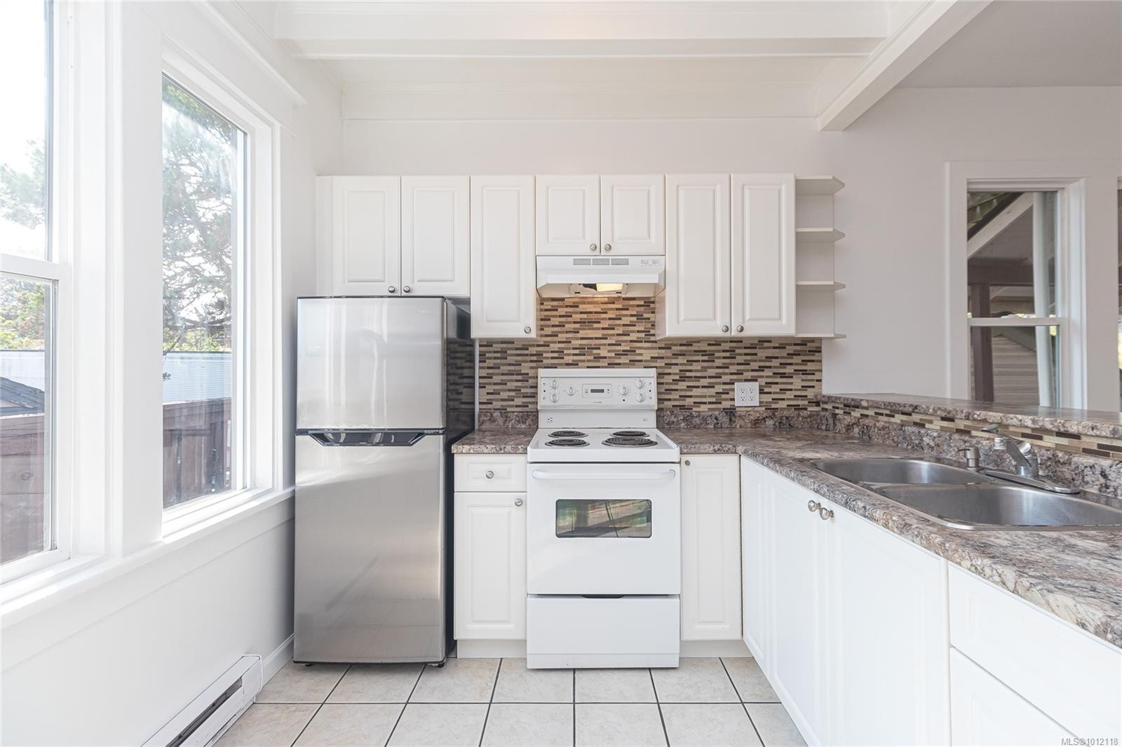









841


Viewfield

Rd,
Esquimalt,




BC
V9A 4V2

