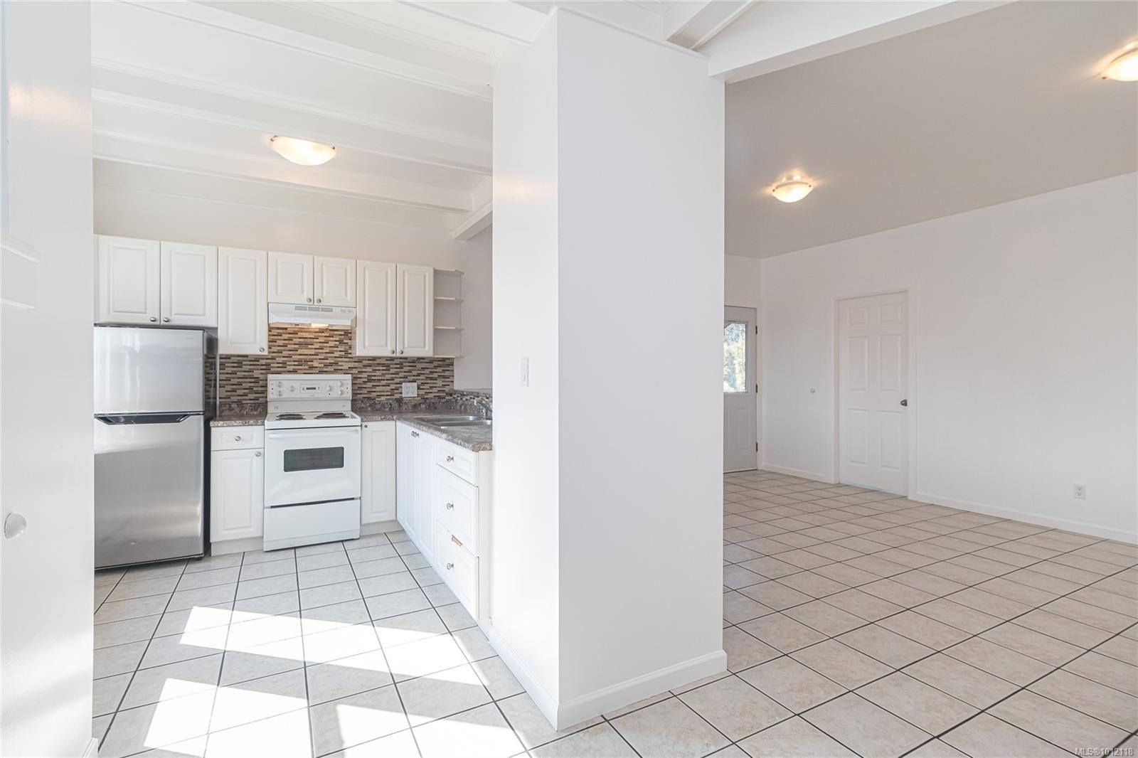 









841


Viewfield

Rd,
Esquimalt,




BC
V9A 4V2

