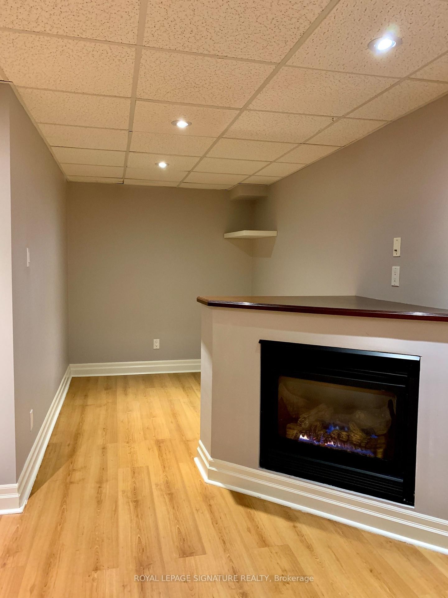 









51


Blyth

Street,
Richmond Hill,




ON
L4E 2W7


