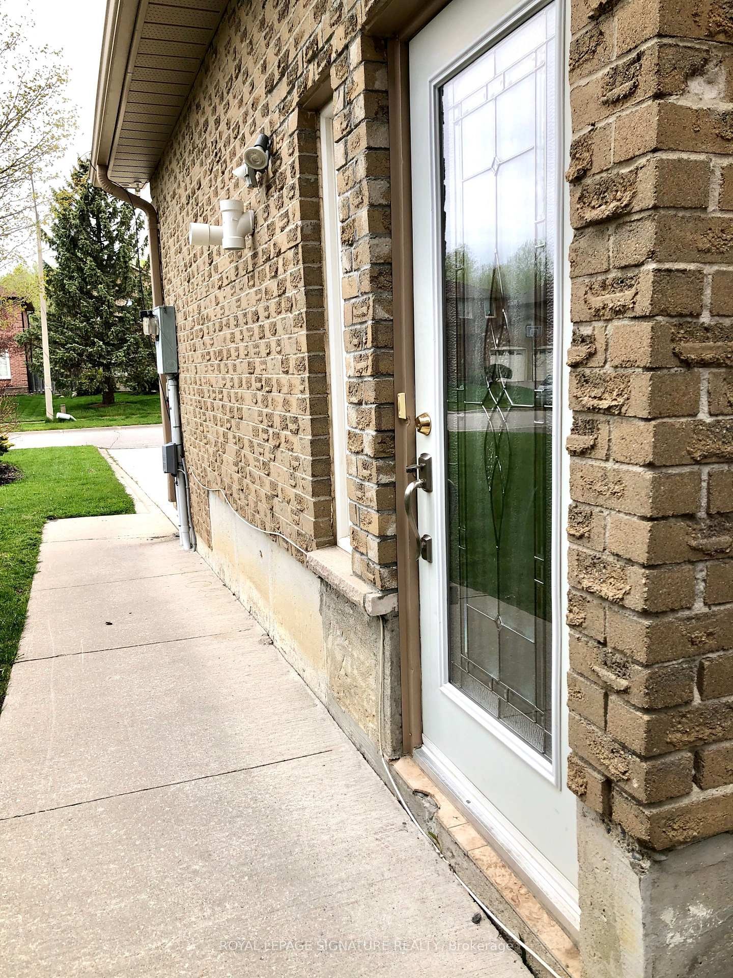 









51


Blyth

Street,
Richmond Hill,




ON
L4E 2W7

