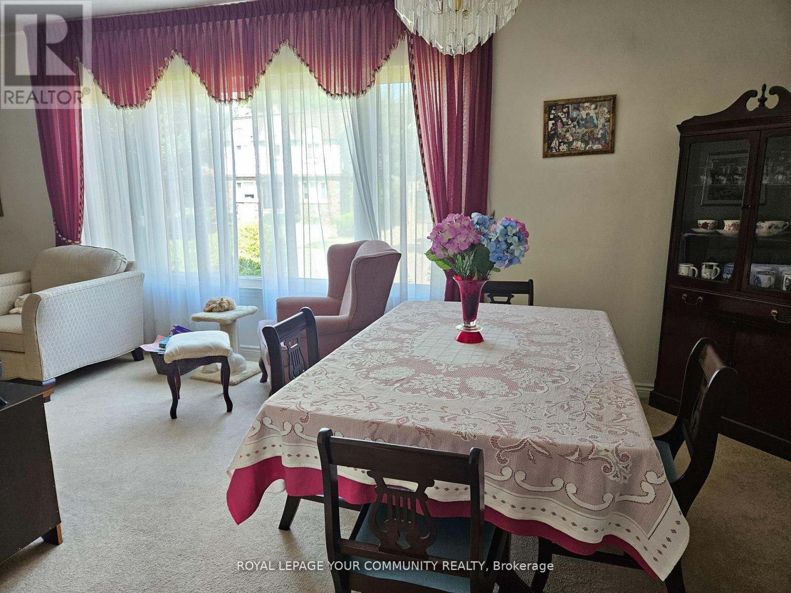 












317 CONNAUGHT AVENUE

,
Toronto,




Ontario
M2R2M1

