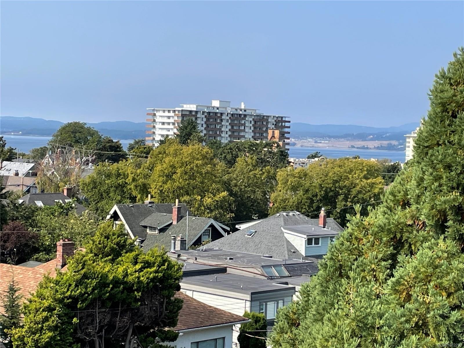 









188


Douglas

St, 530,
Victoria,




BC
V8V 2P1

