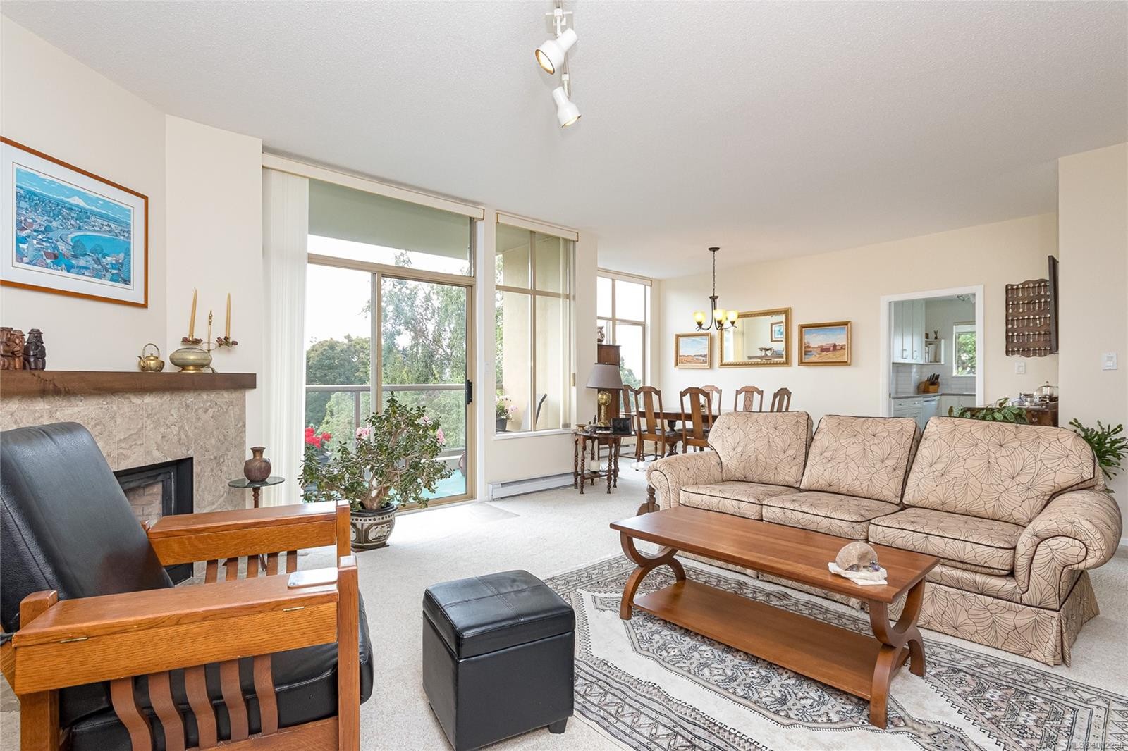 









188


Douglas

St, 530,
Victoria,




BC
V8V 2P1

