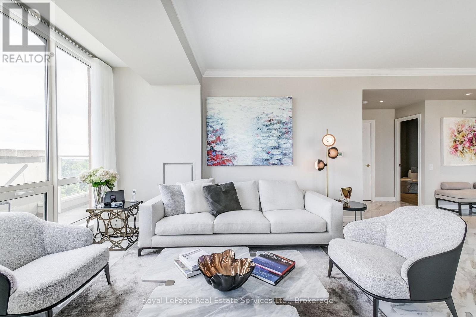 












PH1 - 60 OLD MILL ROAD

,
Oakville (OO Old Oakville),




Ontario
L6J7V9

