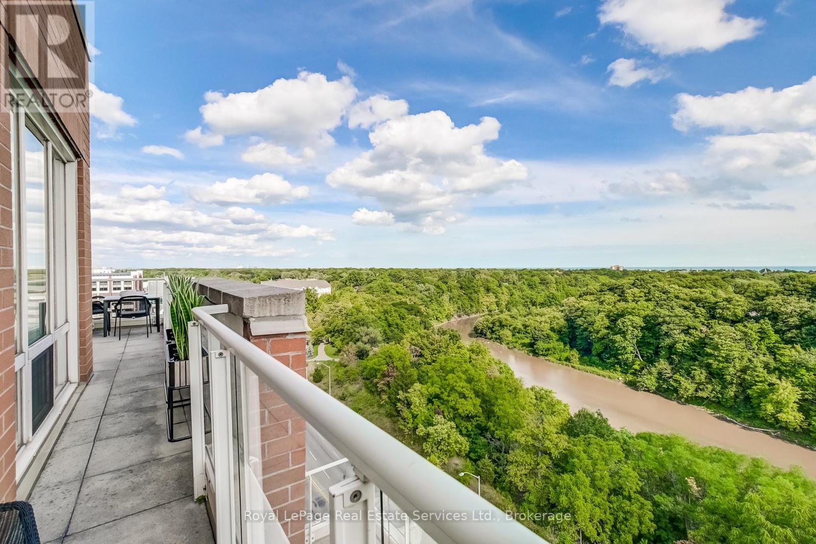












PH1 - 60 OLD MILL ROAD

,
Oakville (OO Old Oakville),




Ontario
L6J7V9

