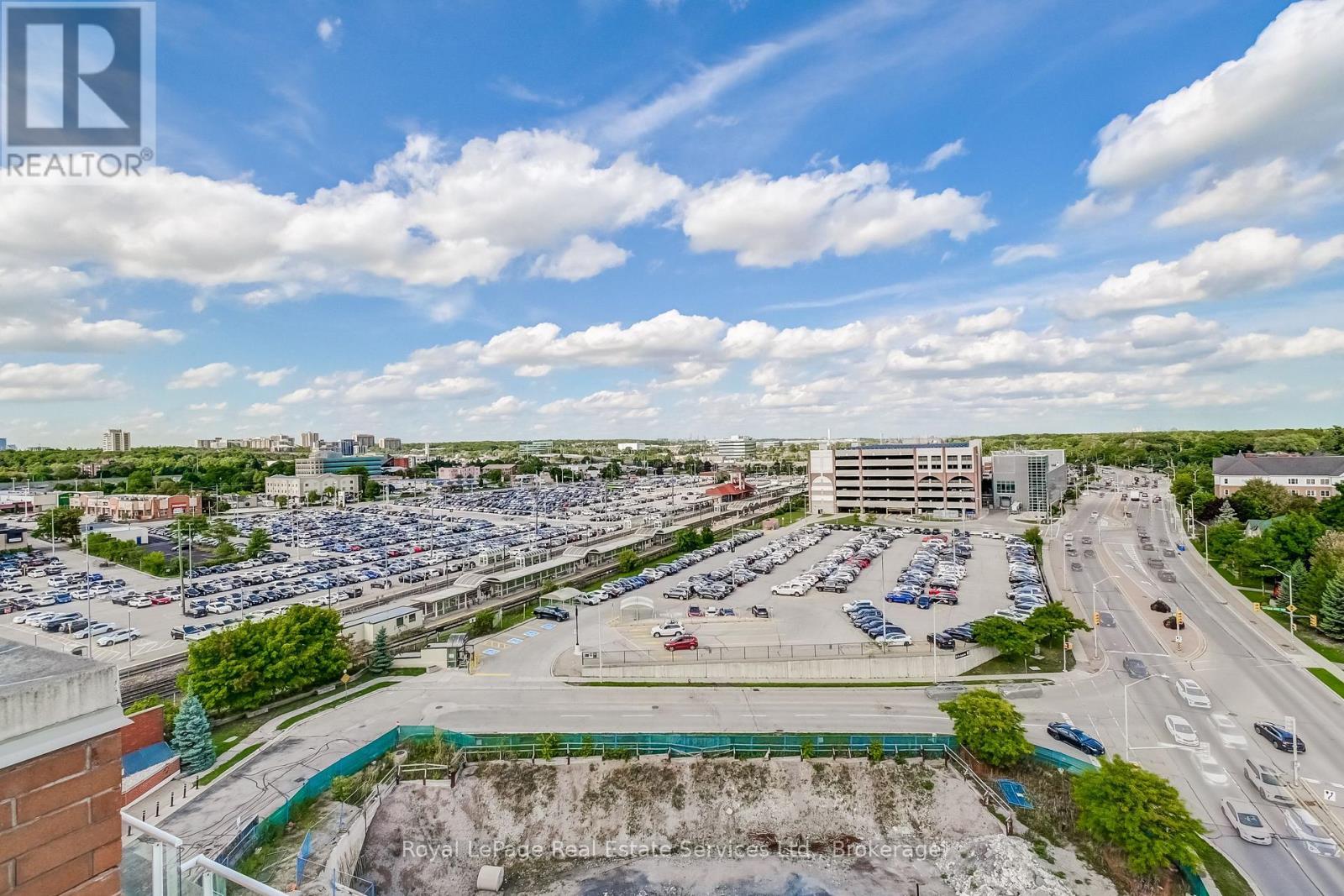












PH1 - 60 OLD MILL ROAD

,
Oakville (OO Old Oakville),




Ontario
L6J7V9

