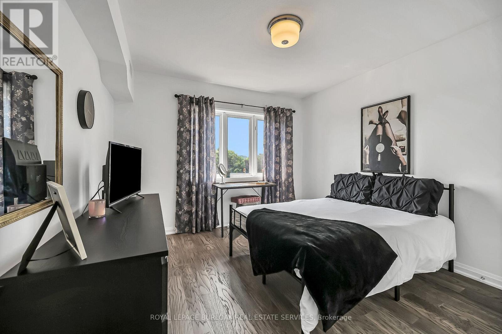 












12 - 23 ECHOVALLEY DRIVE

,
Hamilton,




Ontario
L8J0K4

