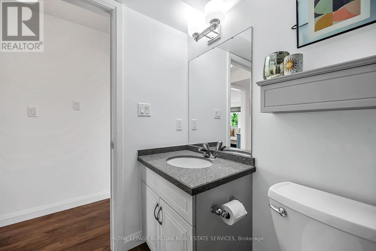 












12 - 23 ECHOVALLEY DRIVE

,
Hamilton,




Ontario
L8J0K4

