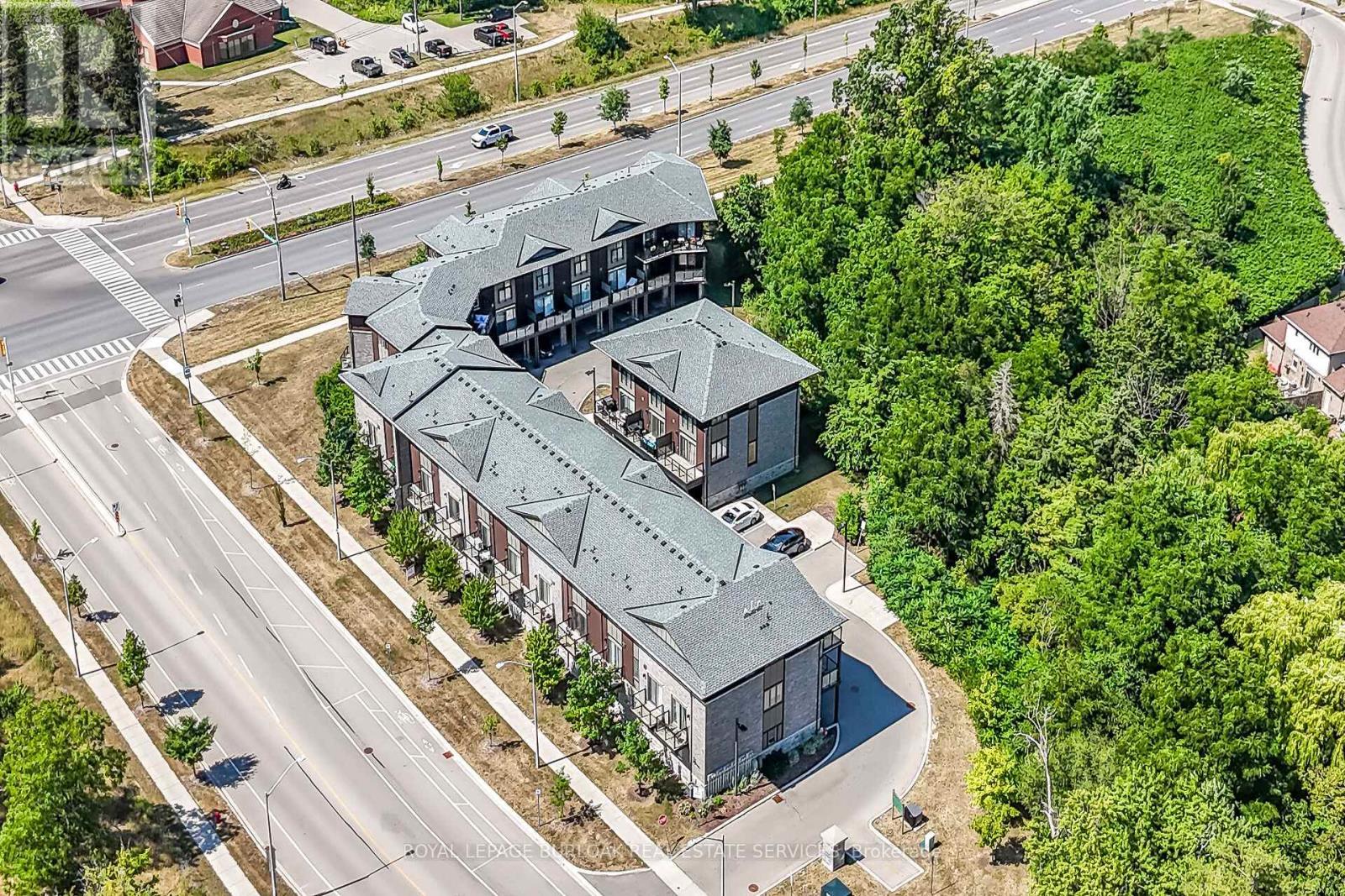 












12 - 23 ECHOVALLEY DRIVE

,
Hamilton,




Ontario
L8J0K4

