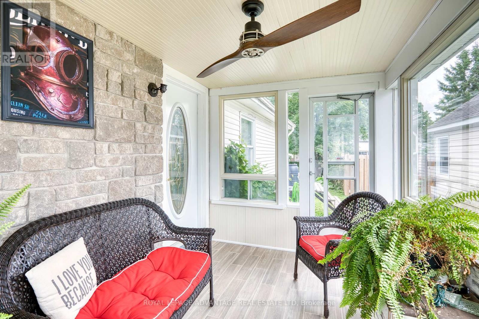 












8 GEORGE AVENUE

,
Perth,




Ontario
K7H2Y6

