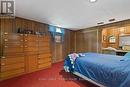Guest room: small window